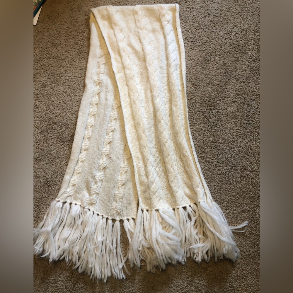 NWT! Ted Baker London, Wool Blend Chunky Cable Knit Scarf/Wrap; Cream Color